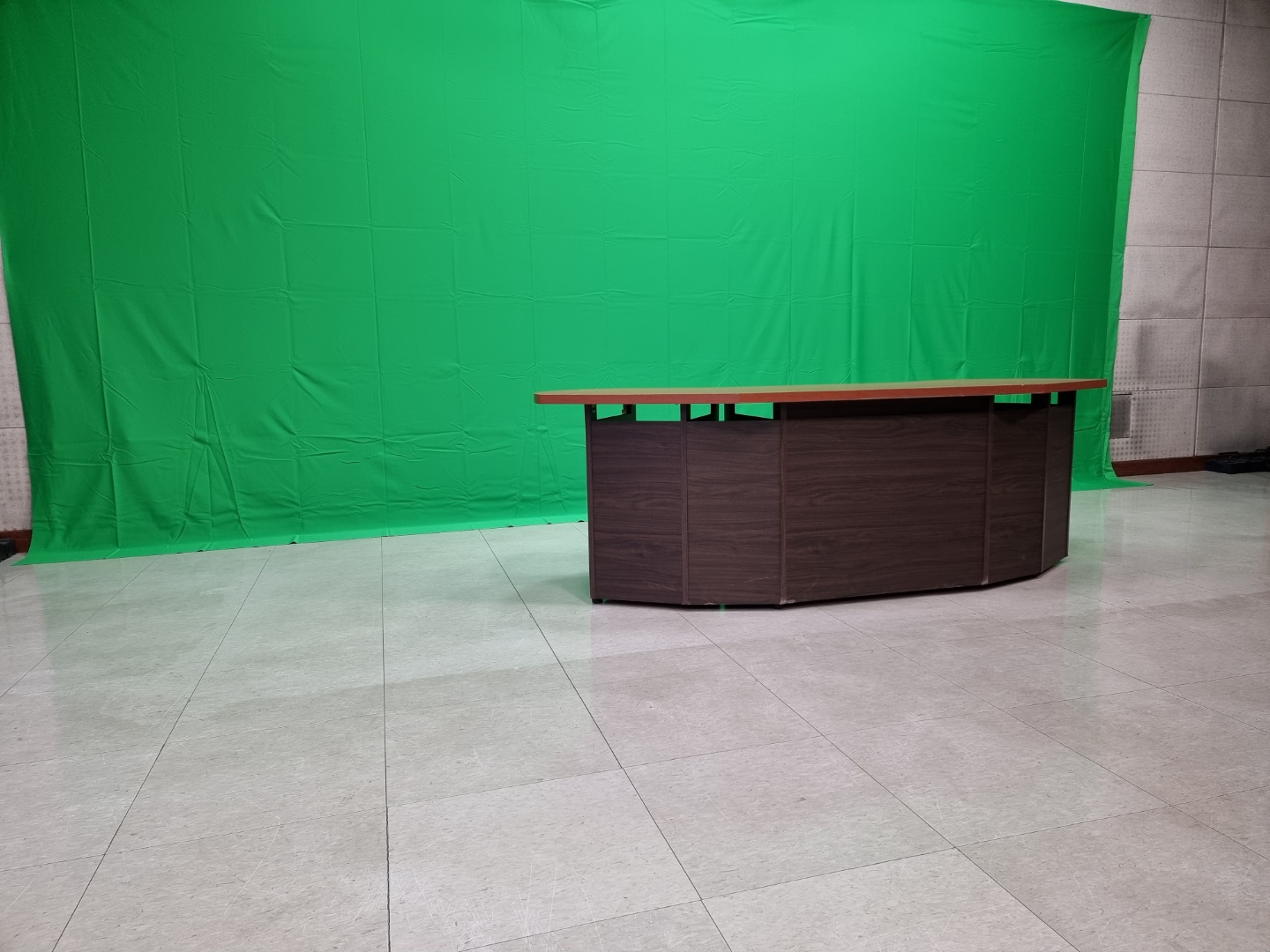 ※제2TV스튜디오(일송아트홀 지하2층 11B207 / 시설 점검으로 인해 대여 불가)(KakaoTalk_20220107_170423204_02.jpg)